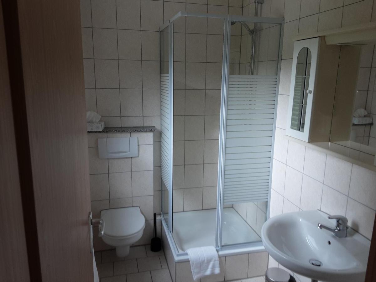 Zimmer Ohne Fruehstueck In Der Forellenzucht Burgen  Exteriér fotografie
